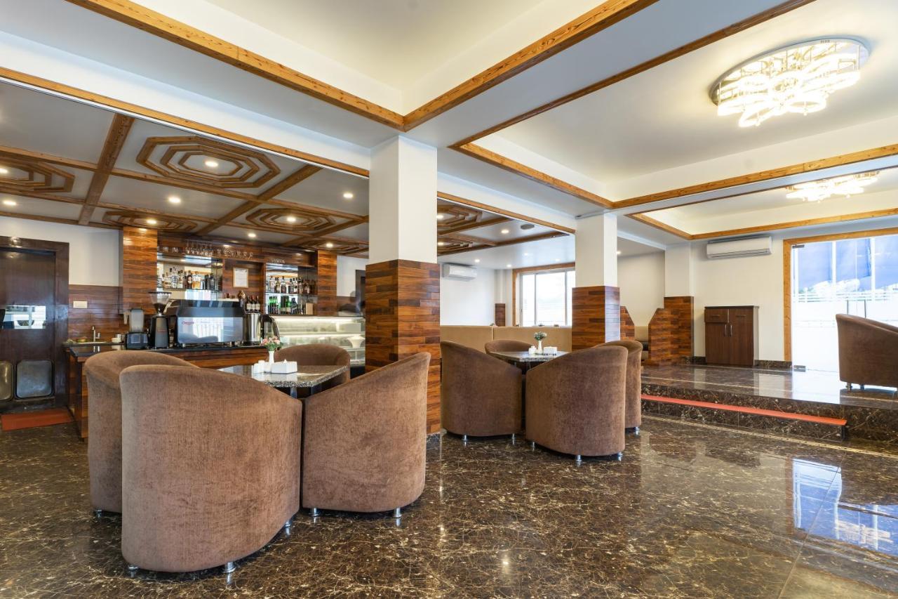 Shangrila Blu Hotel Lalitpur Exterior photo